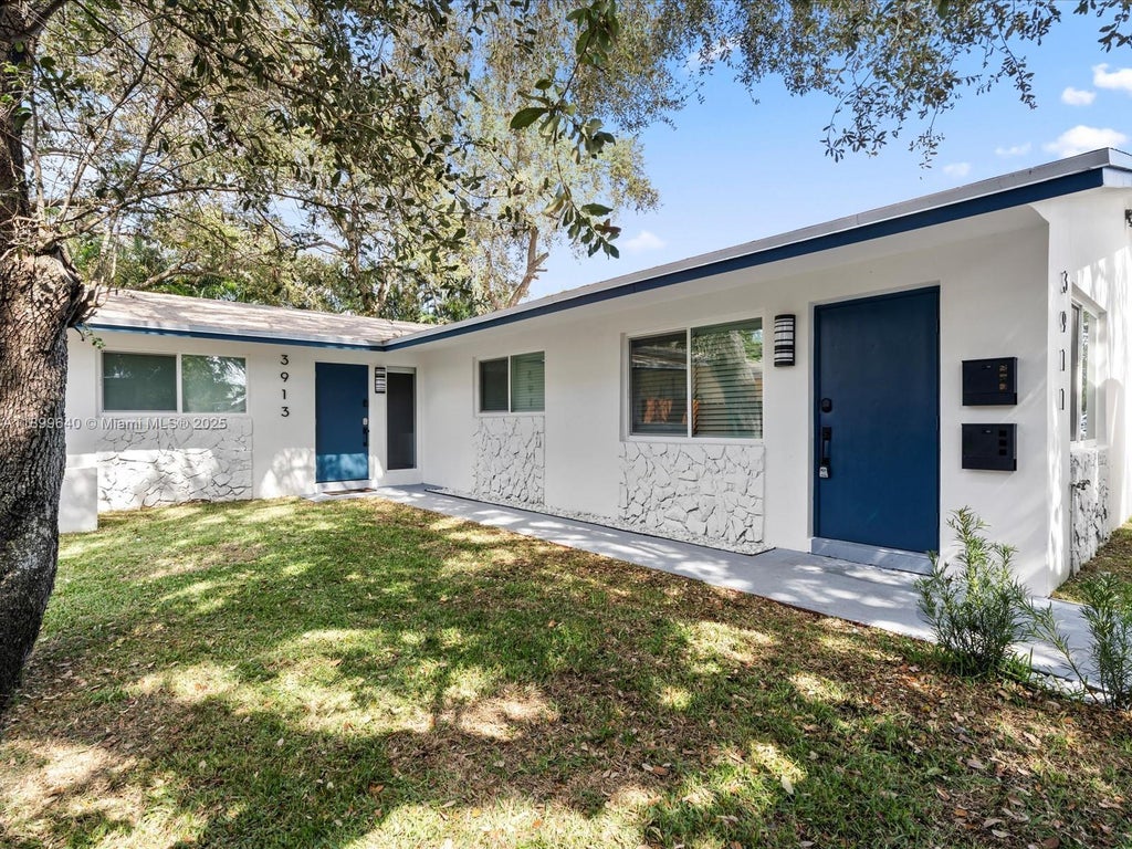 3911 Sw 51st St 2, Dania Beach