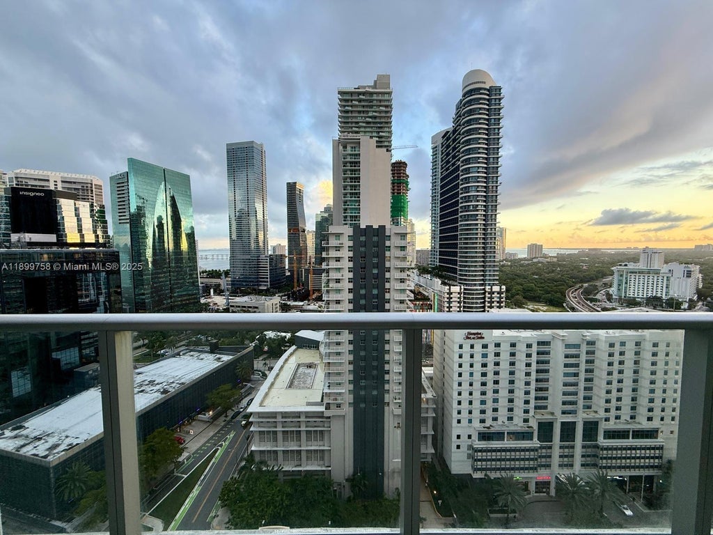 1100 S Miami Ave 2303, Miami