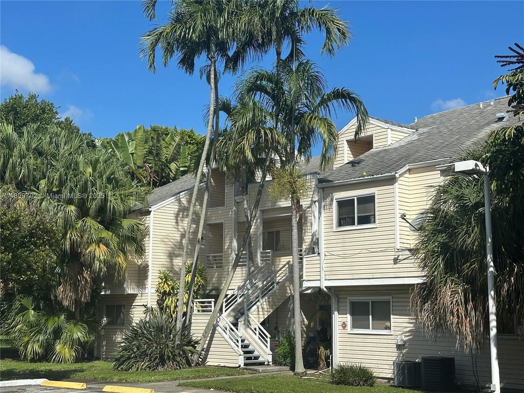 3413 Nw 44th St 106, Oakland Park