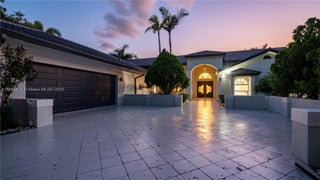 Photo of Listing #A11899812