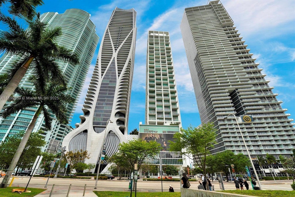 1040 Biscayne Blvd 2607, Miami