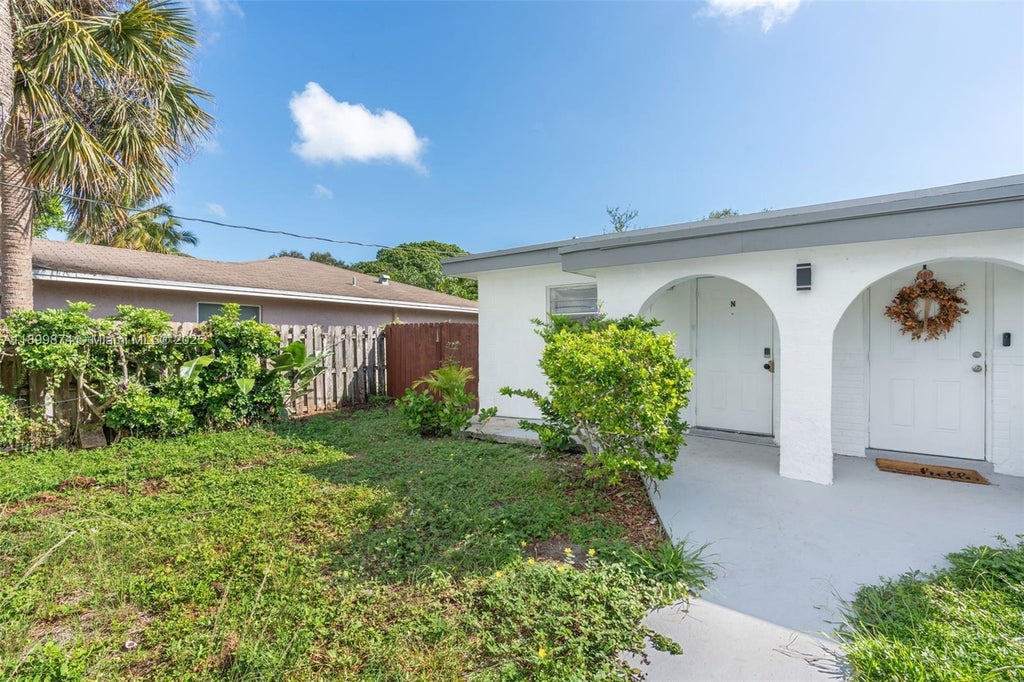 308 Nw 2nd Ave N, Deerfield Beach