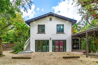 Photo of Listing #A11899359