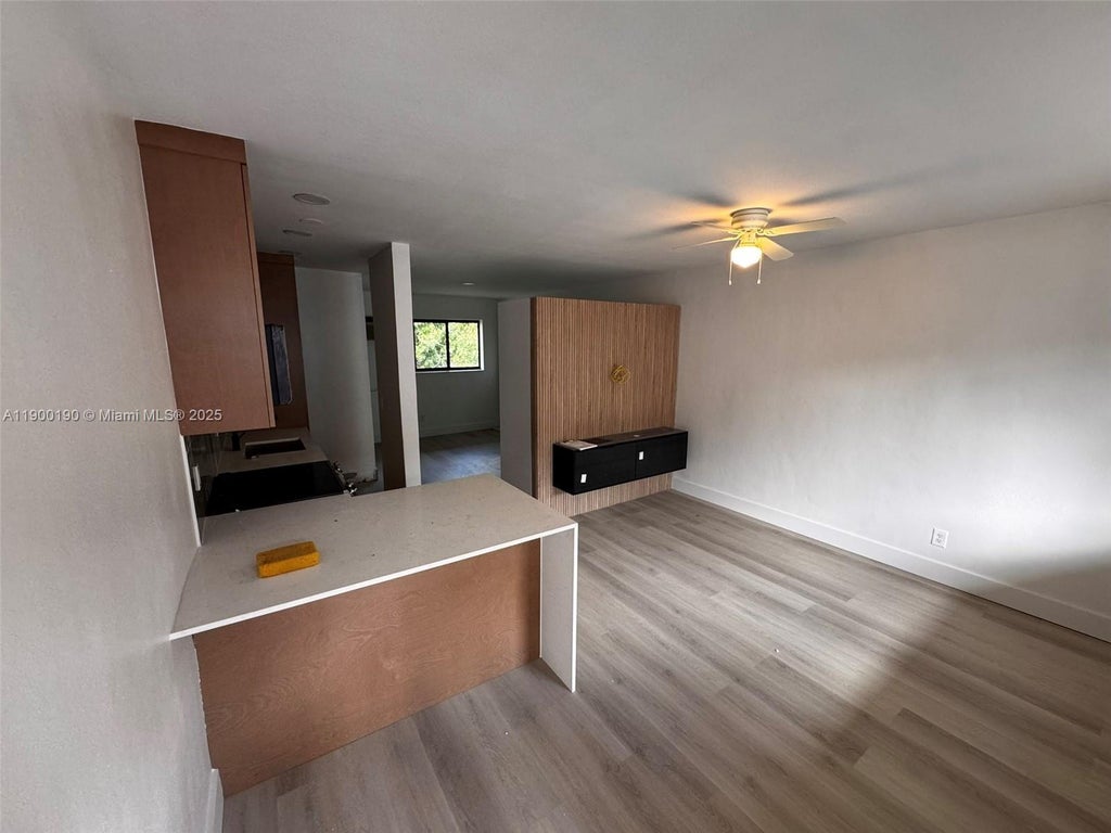 115 Salamanca Ave 6, Coral Gables
