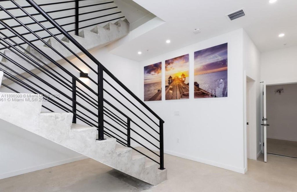 7107 Ne 4th Ct 1, Miami