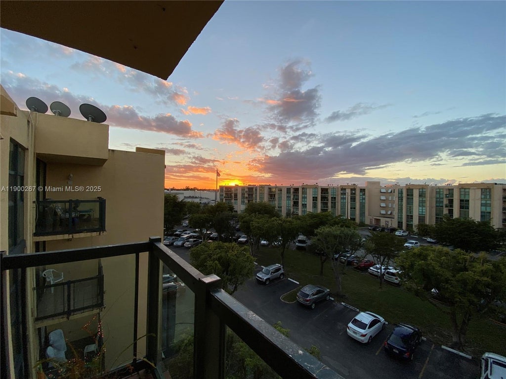 11800 Sw 18th St 514-4, Miami