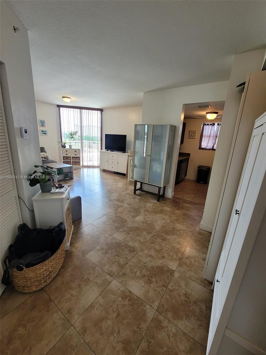 2600 Sw 27th Ave 502, Miami