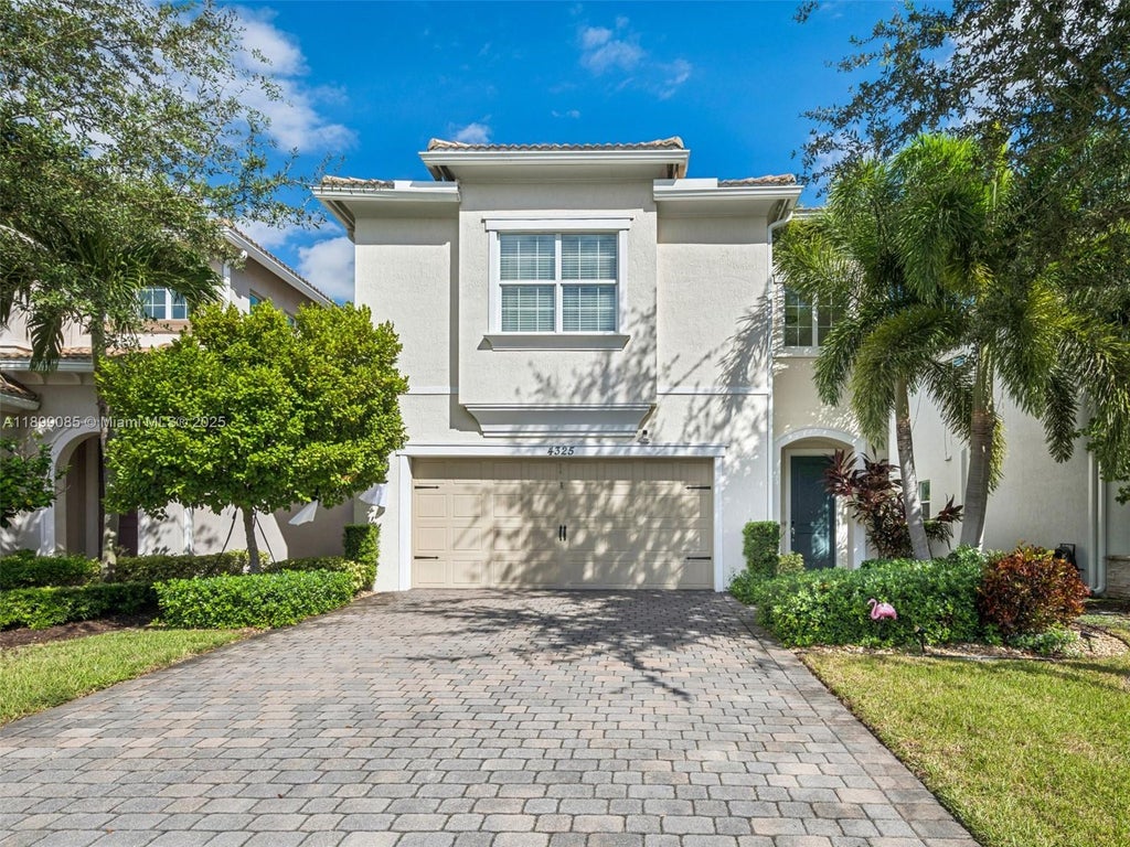 4325 Large Leaf Ln, Hollywood
