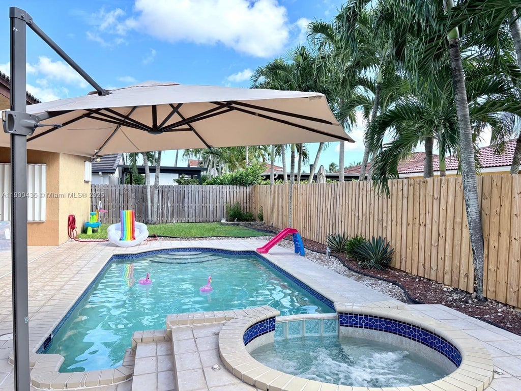 15234 Sw 140th St, Miami