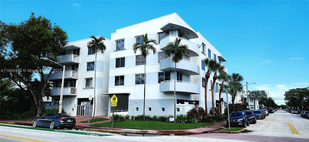 7601 Dickens Ave 303, Miami Beach