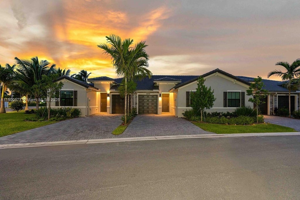 14800 Cumberland Drive Luminosa, Delray Beach