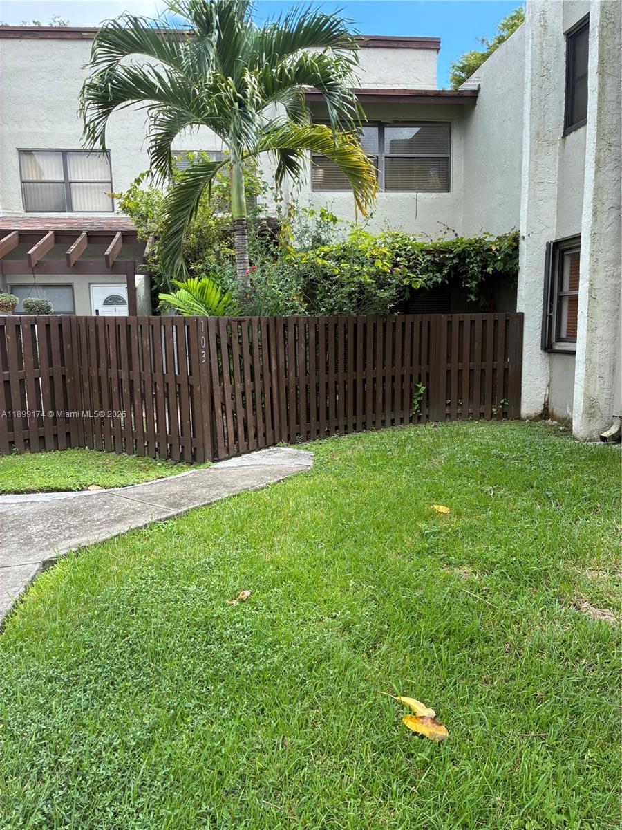 10010 Nw 9th St Cir 103-6, Miami