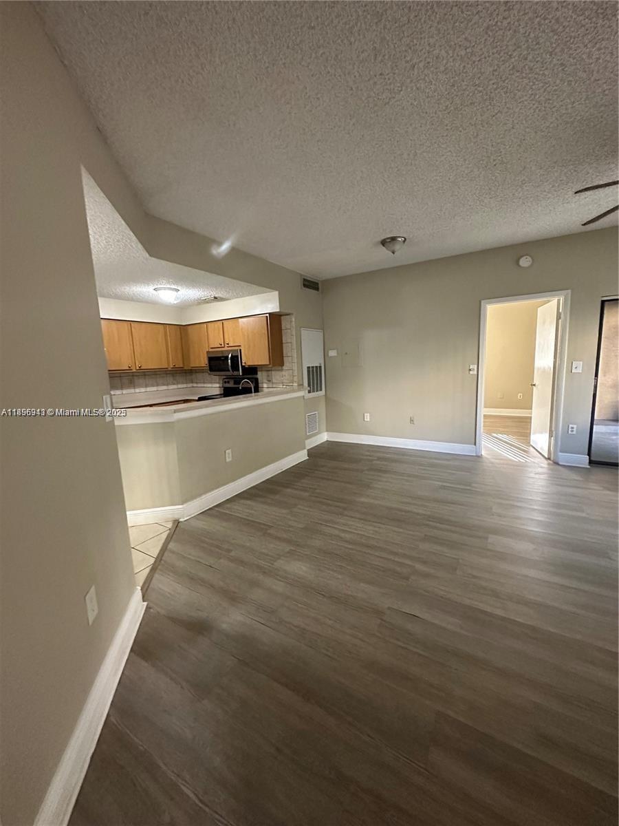 2445 Sw 18th Ter 1002, Fort Lauderdale