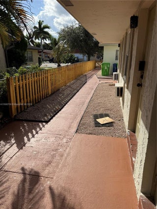 Photo of Listing #A11900756