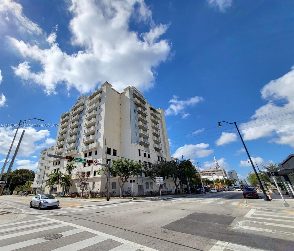 120 Sw 8th Ave 804, Miami