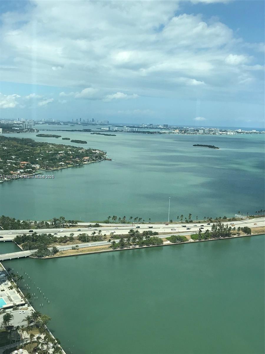650 Ne 32nd St 4908, Miami