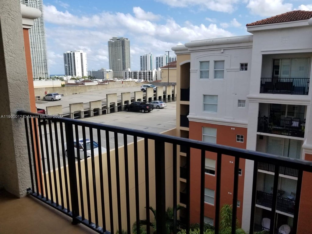 17150 N Bay Rd 2922, Sunny Isles Beach