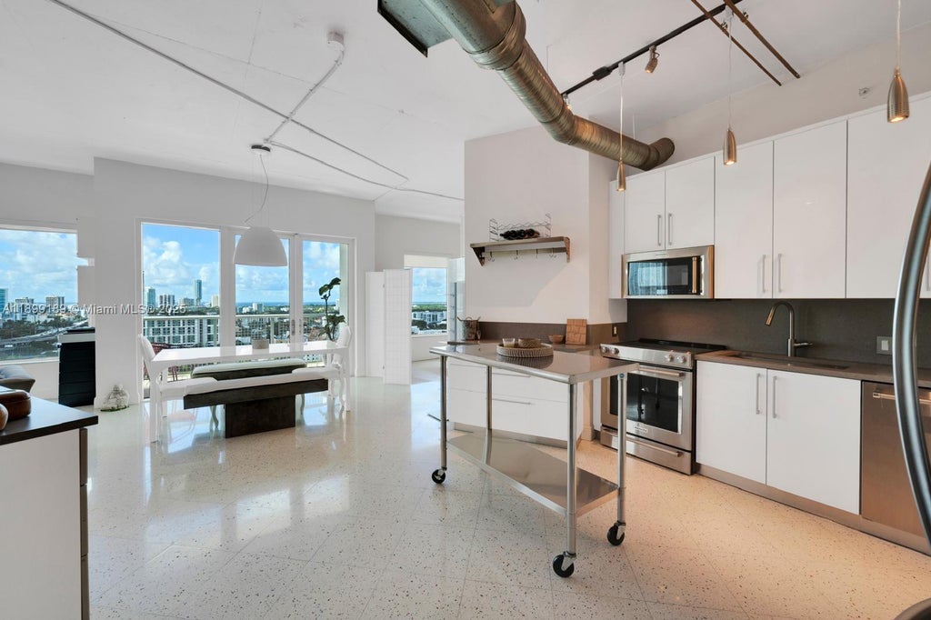 10 Sw South River Dr Phi06, Miami