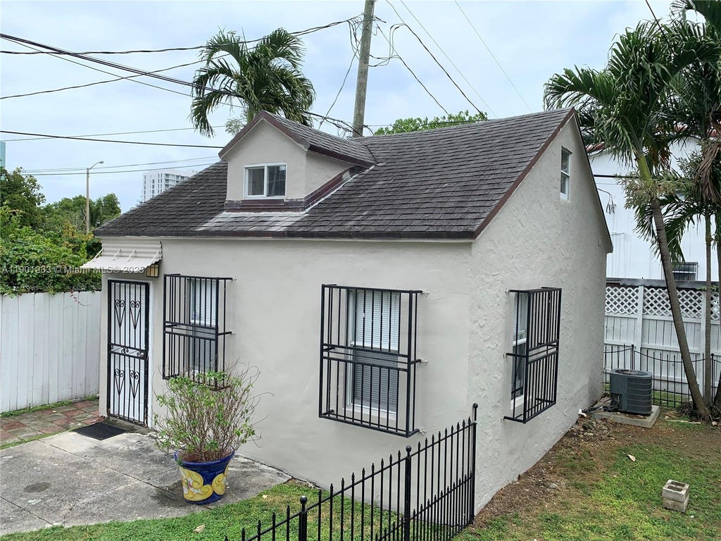 178 Ne 46 St, Miami