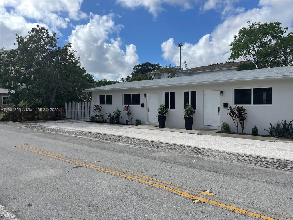 3760 Nw 13th Pl 3760, Miami
