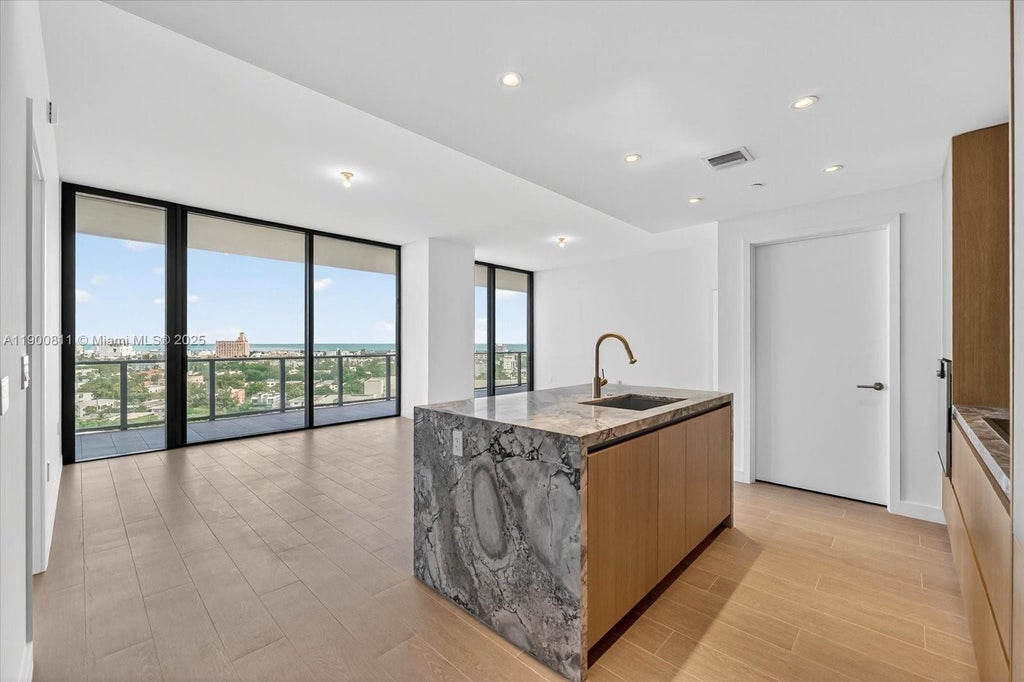 500 Alton Rd 1407, Miami Beach