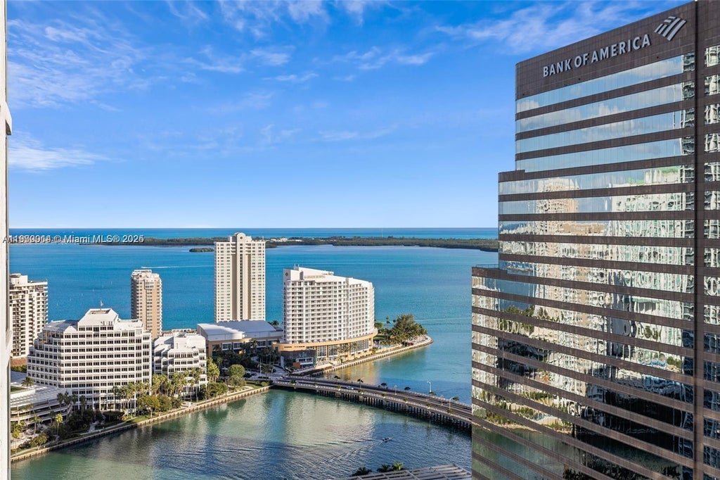 55 Se 6th St 4102, Miami
