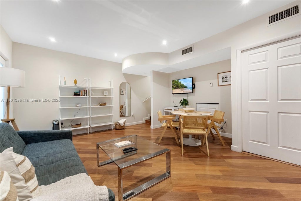 927 Euclid Ave 6, Miami Beach