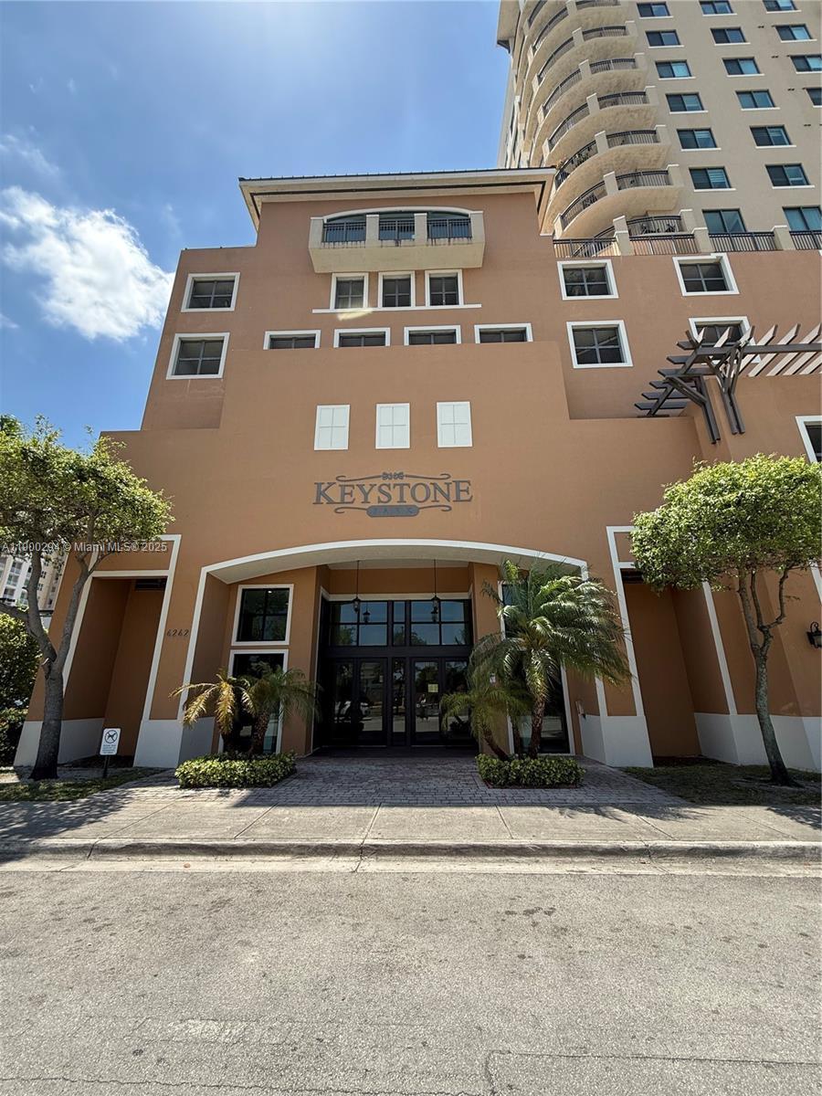 4242 Nw 2nd St 1613, Miami