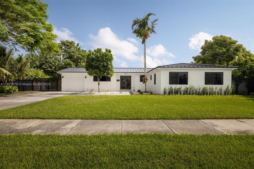 8745 Sw 84th St, Miami
