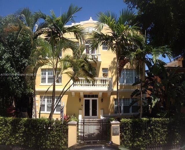 1615 Pennsylvania Ave 23, Miami Beach