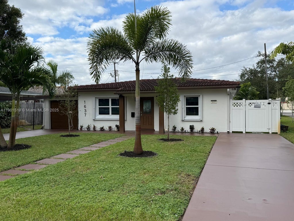 1637 Se 1st St 00, Pompano Beach