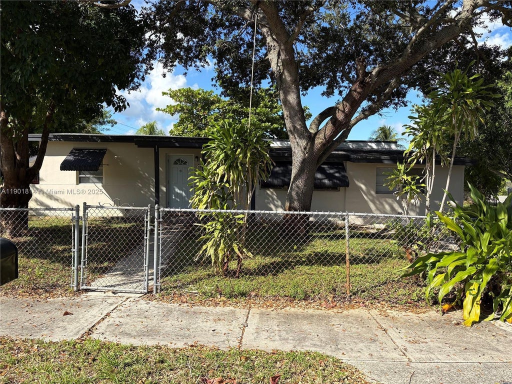 1741 Ne 52nd St N/a, Pompano Beach