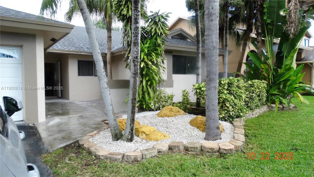 219 Se 8th St, Dania Beach