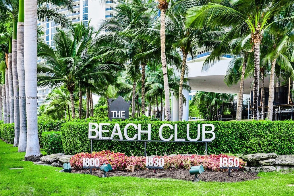 1800 S Ocean Dr 2707, Hallandale Beach