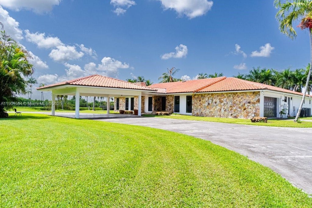 15420 Sw 212th Ave, Miami