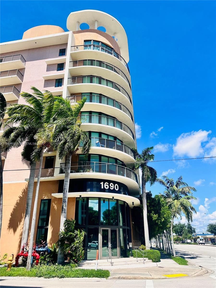 1690 Sw 27th Ave 806, Miami