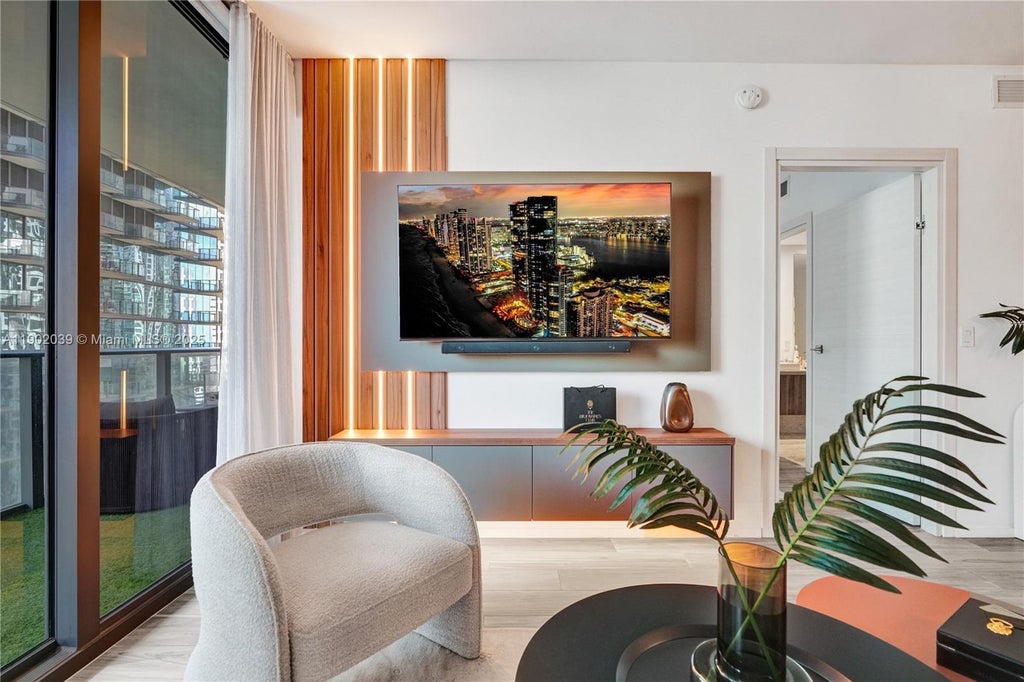 801 S Miami Ave 2107, Miami