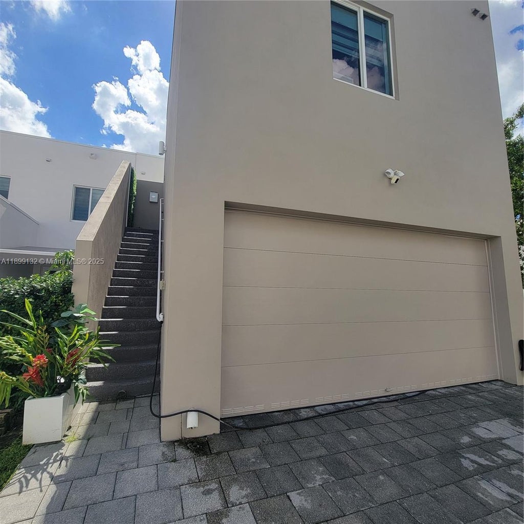 10435 Nw 66th St Next Gem, Doral