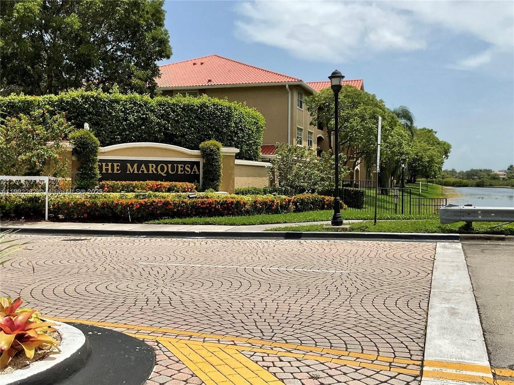 11730 Sw 2nd St 12202, Pembroke Pines