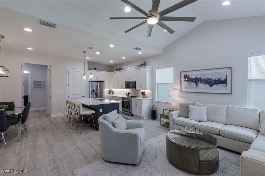 7138 Cayo Coco Ln, Naples