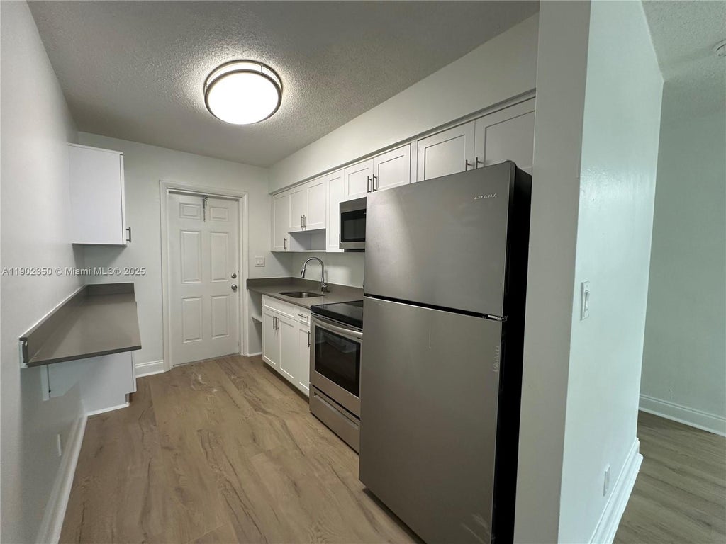 110 Ne 19th Ave 11, Deerfield Beach