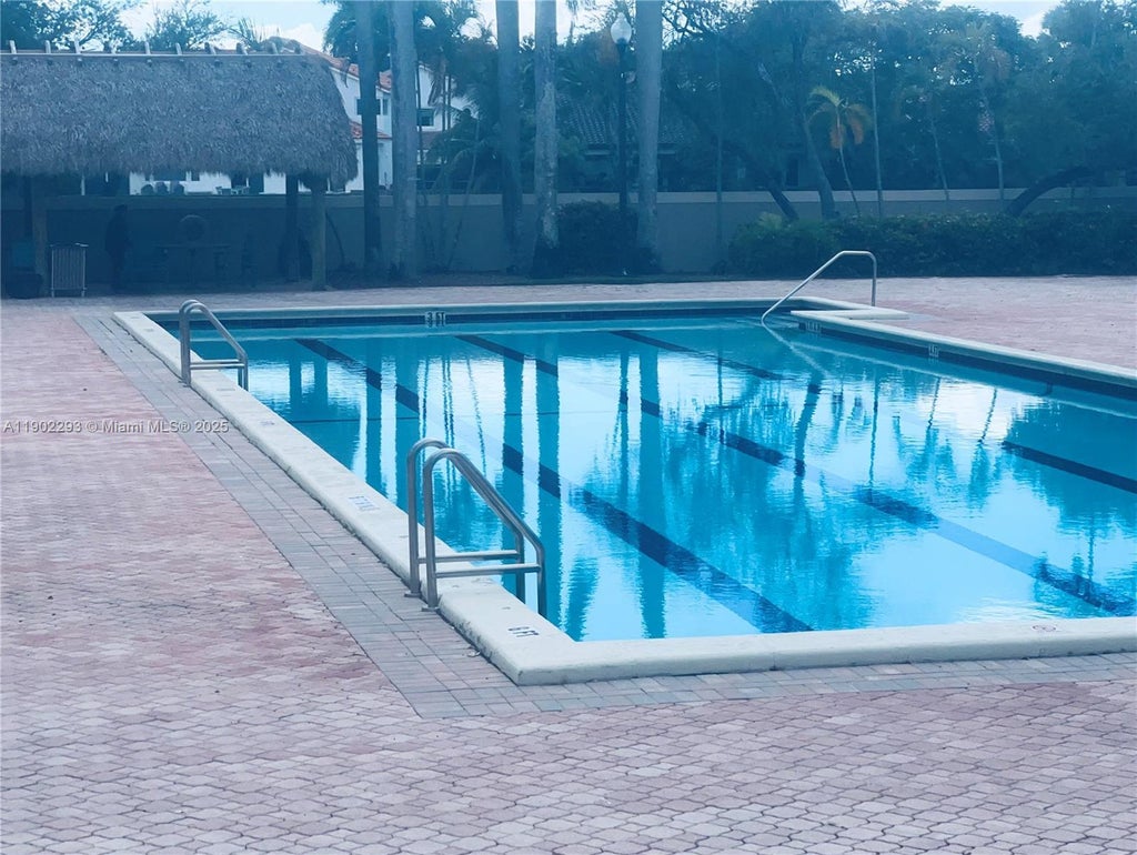 5221 Sw 154th Pl, Miami