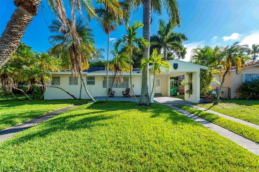 230 Ne 2nd Pl, Dania Beach