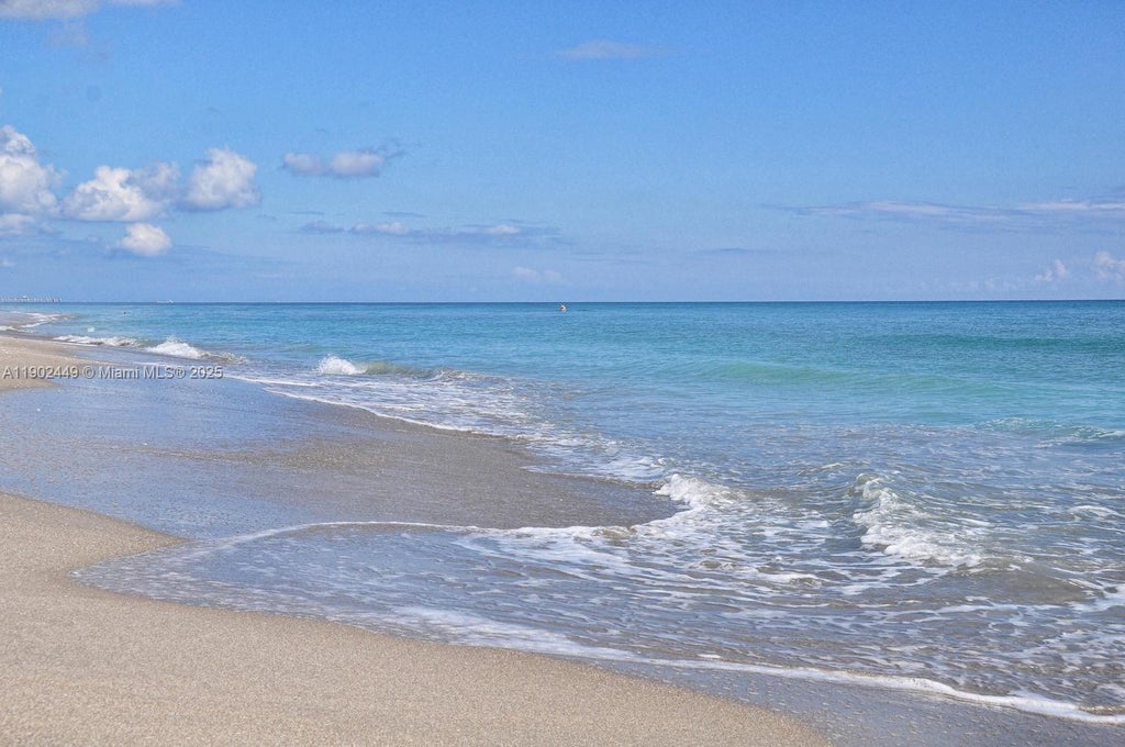 290 Celestial Way 2, Juno Beach