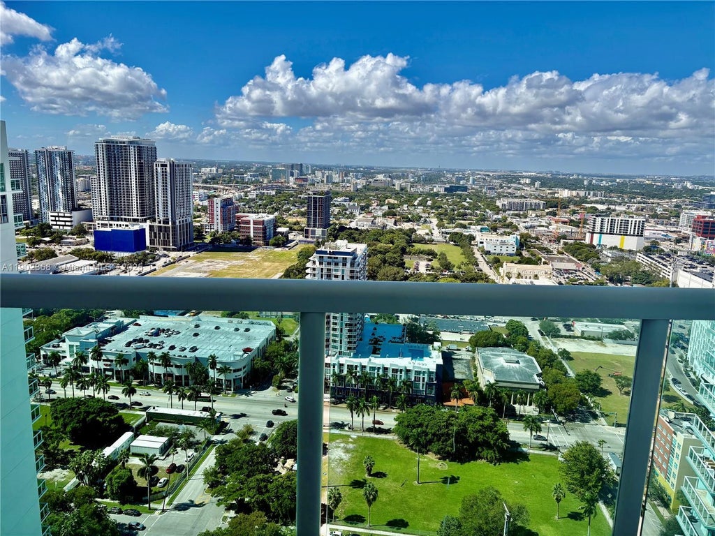 1800 N Bayshore Dr 3908, Miami