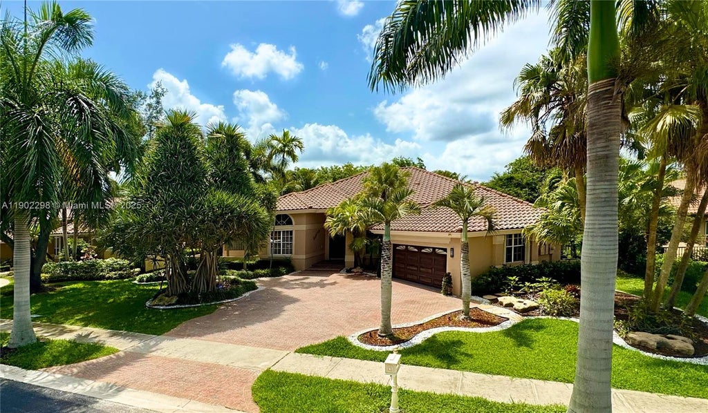 375 Sabal Way, Weston
