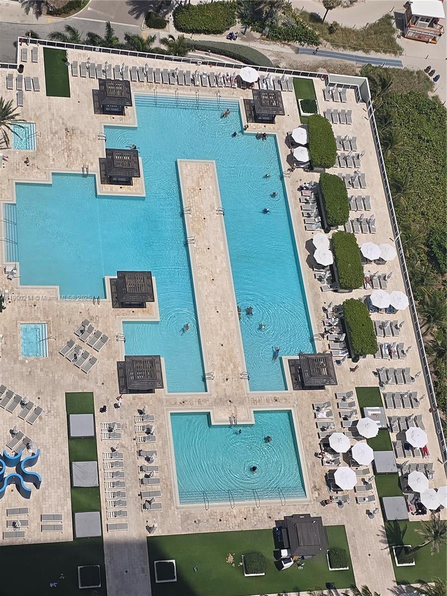 1800 S Ocean Dr 409, Hallandale Beach