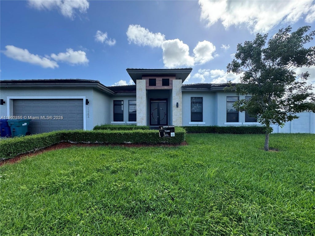 13284 Sw 228th St, Miami
