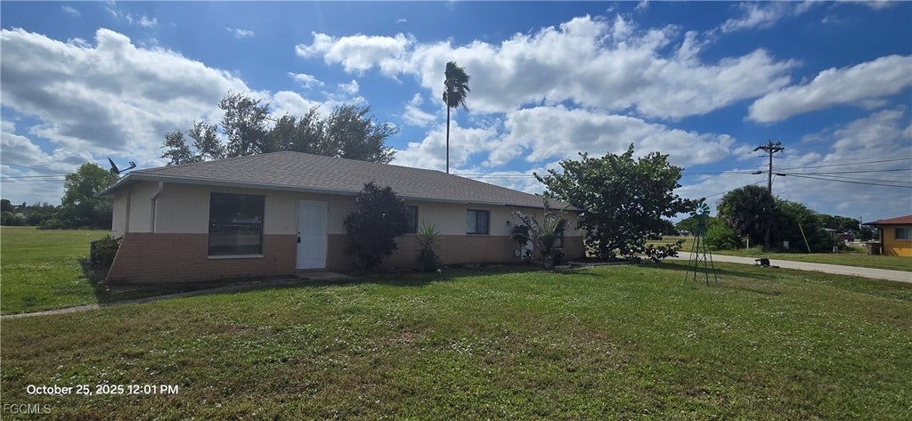 1302 Ne 9th St 1302, Cape Coral