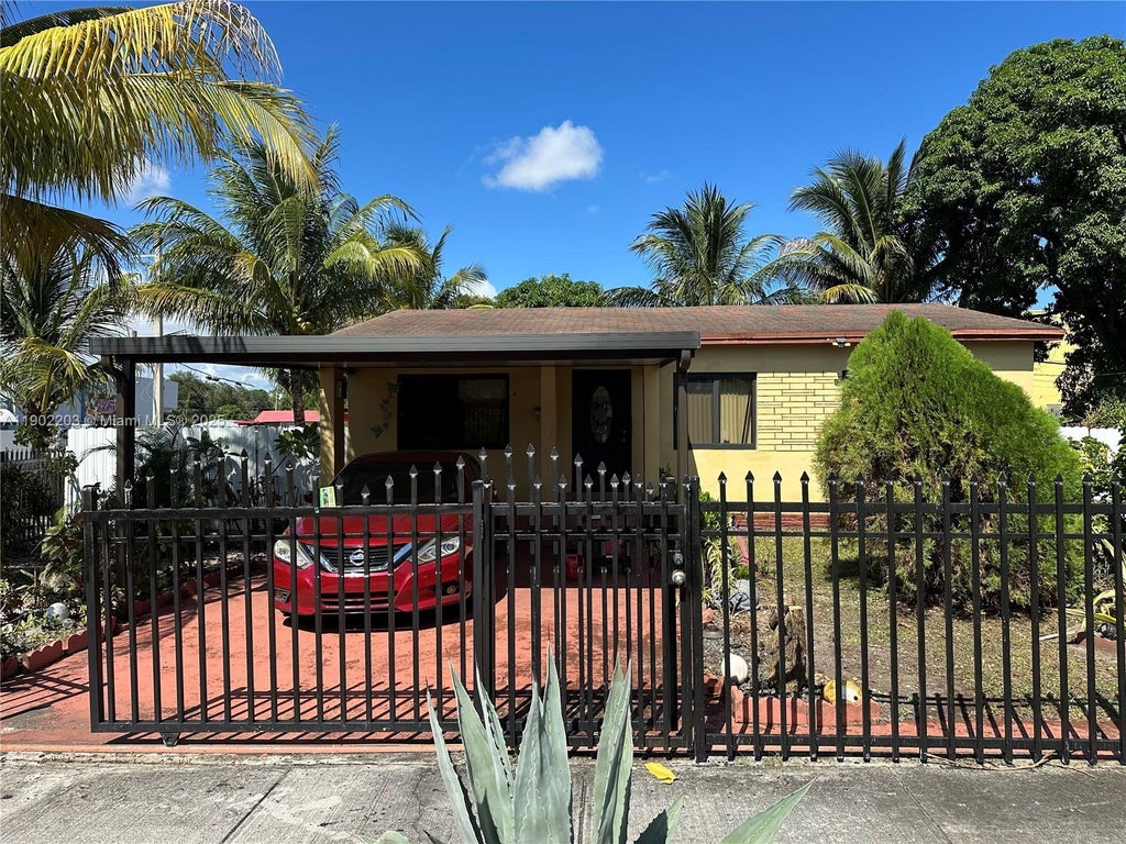 1395 Nw 118th St, Miami